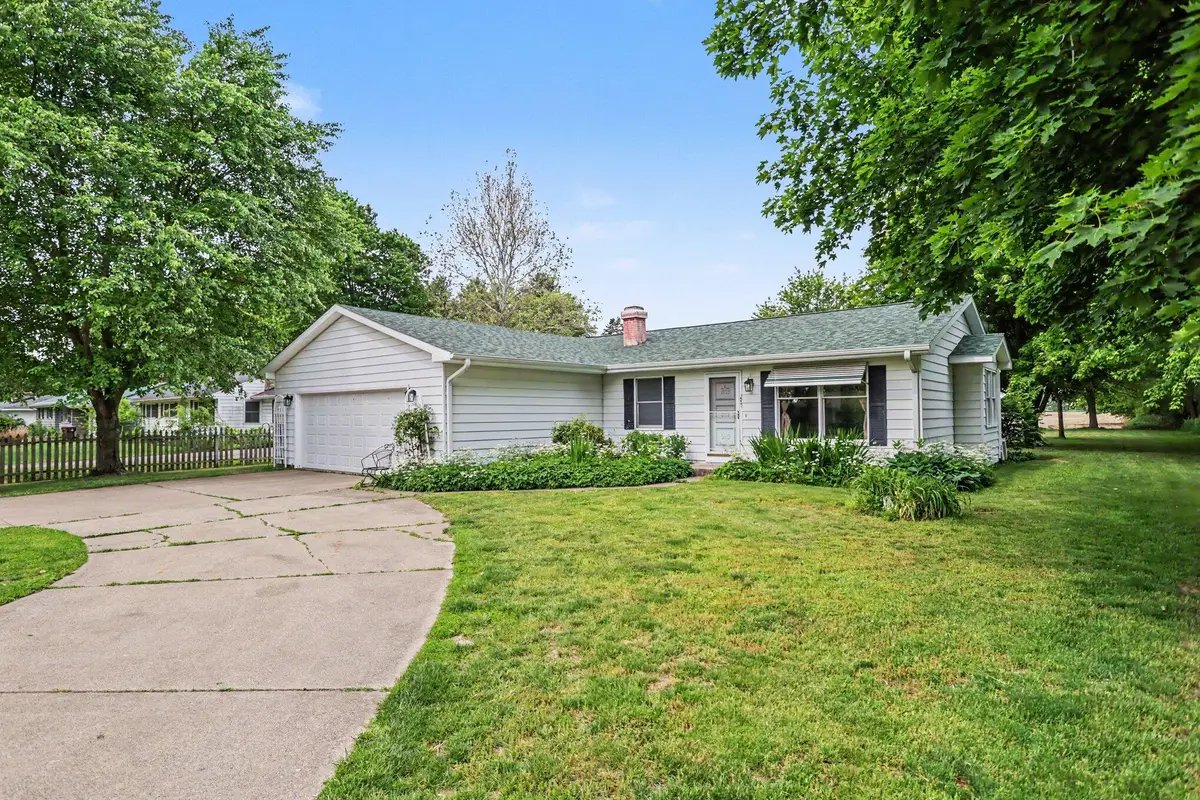 13991 15 Mile Road, Marshall, MI 49068 - #1