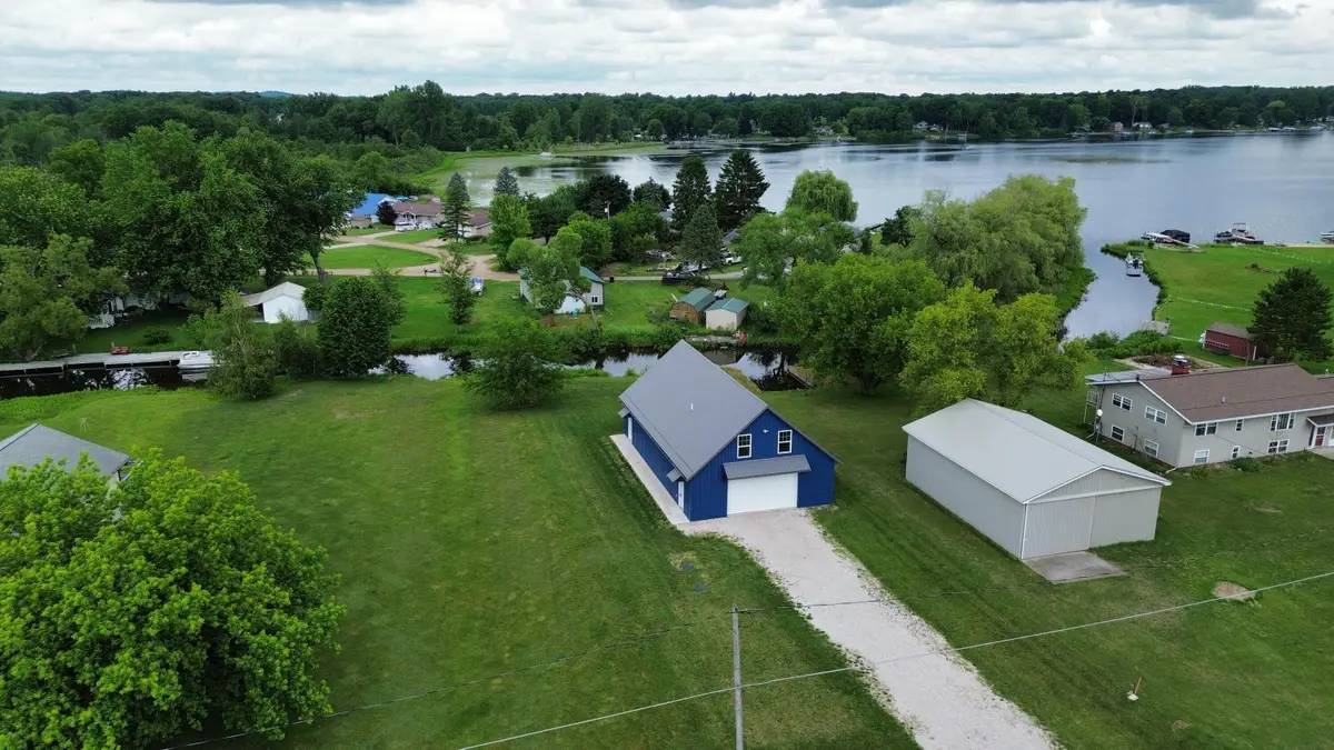 91 Dickerson View Sw, Stanton, MI 48888 - #1