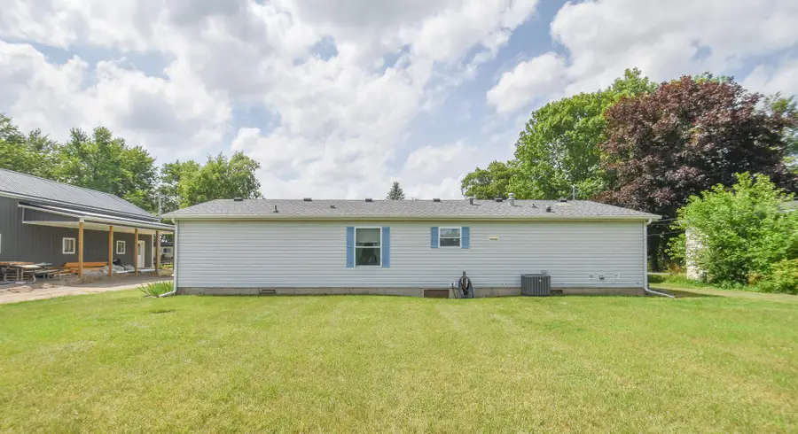 817 Williams Drive, Quincy, MI 49082 - #2