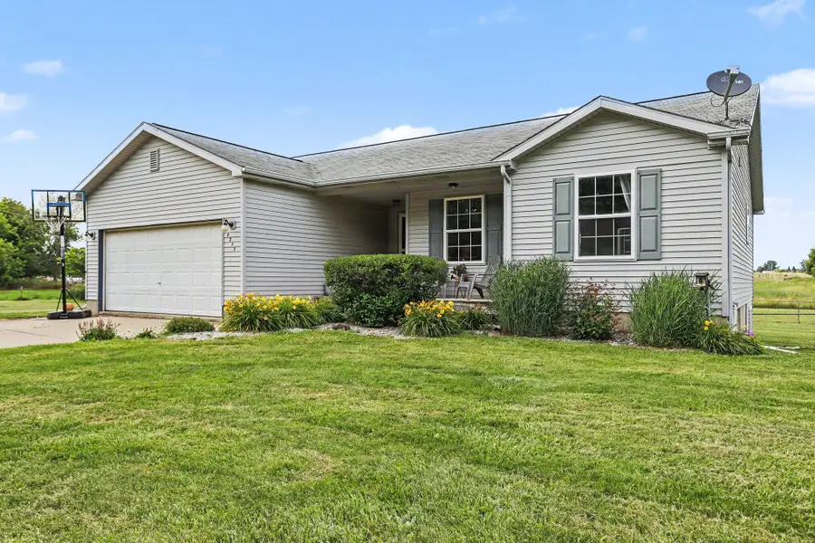 6253 Mills Highway, Eaton Rapids, MI 48827 - #3