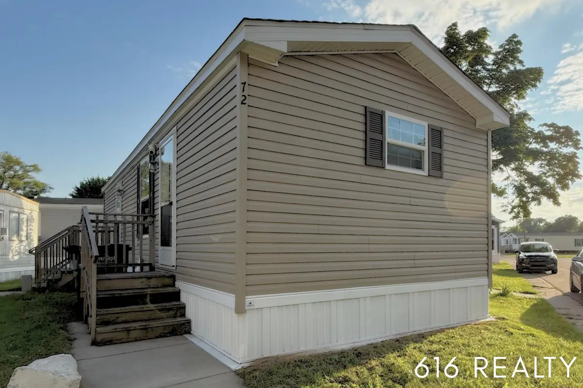 72 N Green Meadow Street Se, Grand Rapids, MI 49548 - #1