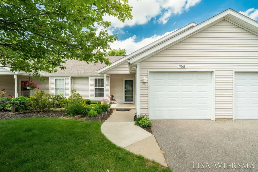 11967 Willow Wood Lane S, Holland, MI 49424 - #2