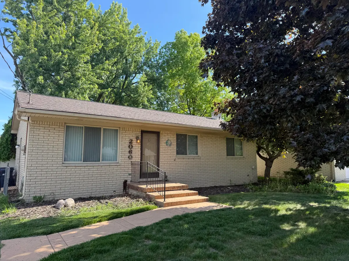 2060 Oakcrest Road, Sterling Heights, MI 48310 - #1