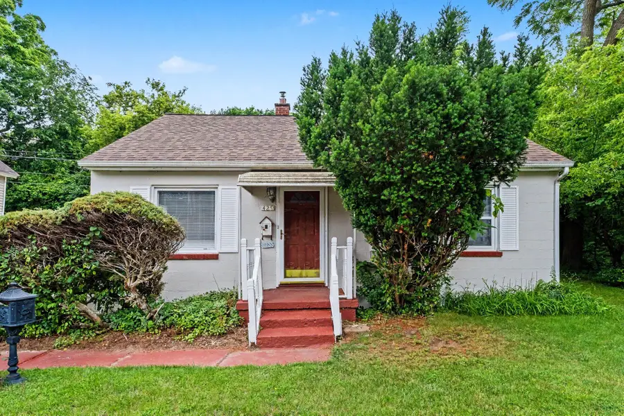 429 Coldbrook Street Ne, Grand Rapids, MI 49503 - #2