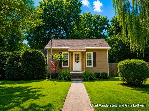 137 Park Avenue, Allegan, MI 49010