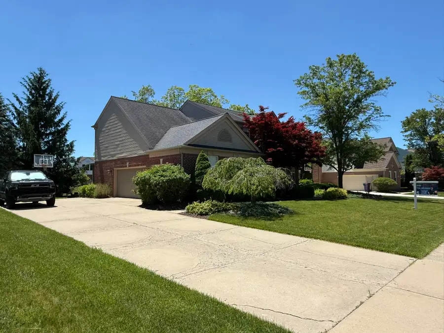 48871 Manhattan Circle, Canton, MI 48188 - #2