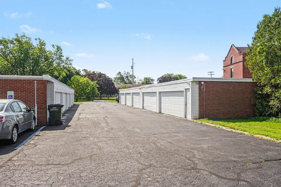 1249 Lakeshore Drive #115, Muskegon, MI 49441 - #2