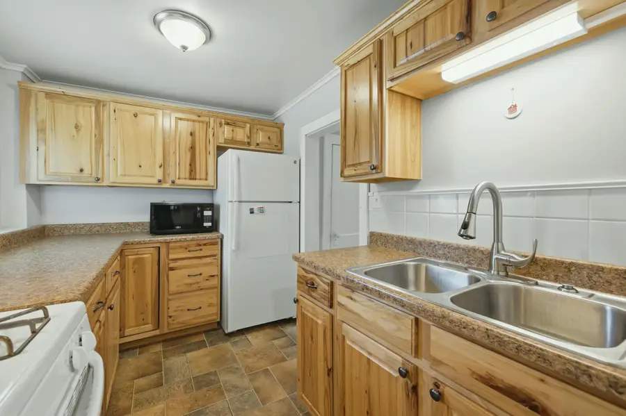 1629 Bristol Avenue Nw, Grand Rapids, MI 49504 - #2