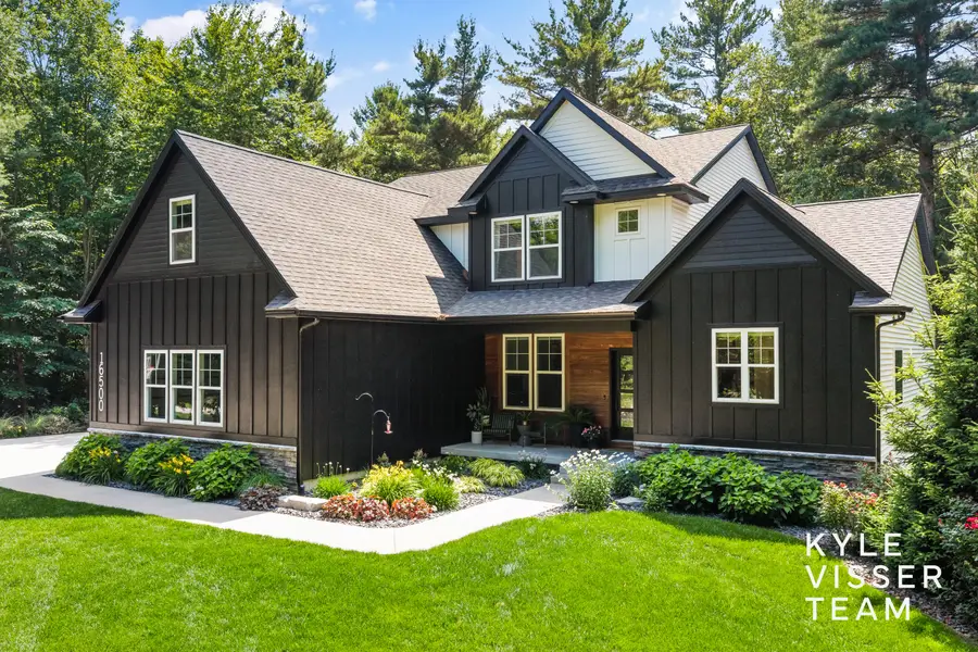16500 Haven Woods Court, West Olive, MI 49460 - #3