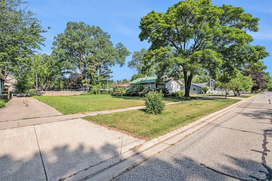 1006 St Joseph Street, South Haven, MI 49090 - #3