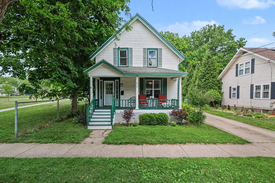 620 W Mansion Street, Marshall, MI 49068 - #2