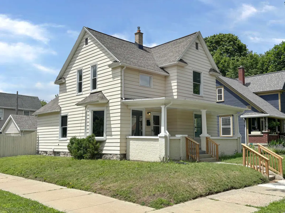1335 Union Avenue Ne, Grand Rapids, MI 49505 - #1