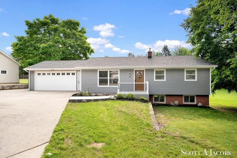 3644 Ivy Drive Ne, Grand Rapids, MI 49525 - #3