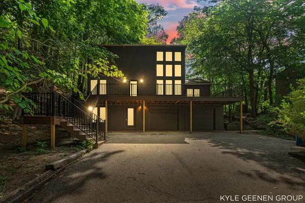 4719 Foxhill Lane, Macatawa, MI 49434
