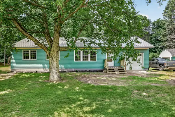 2423 S 40th Avenue, Shelby, MI 49455