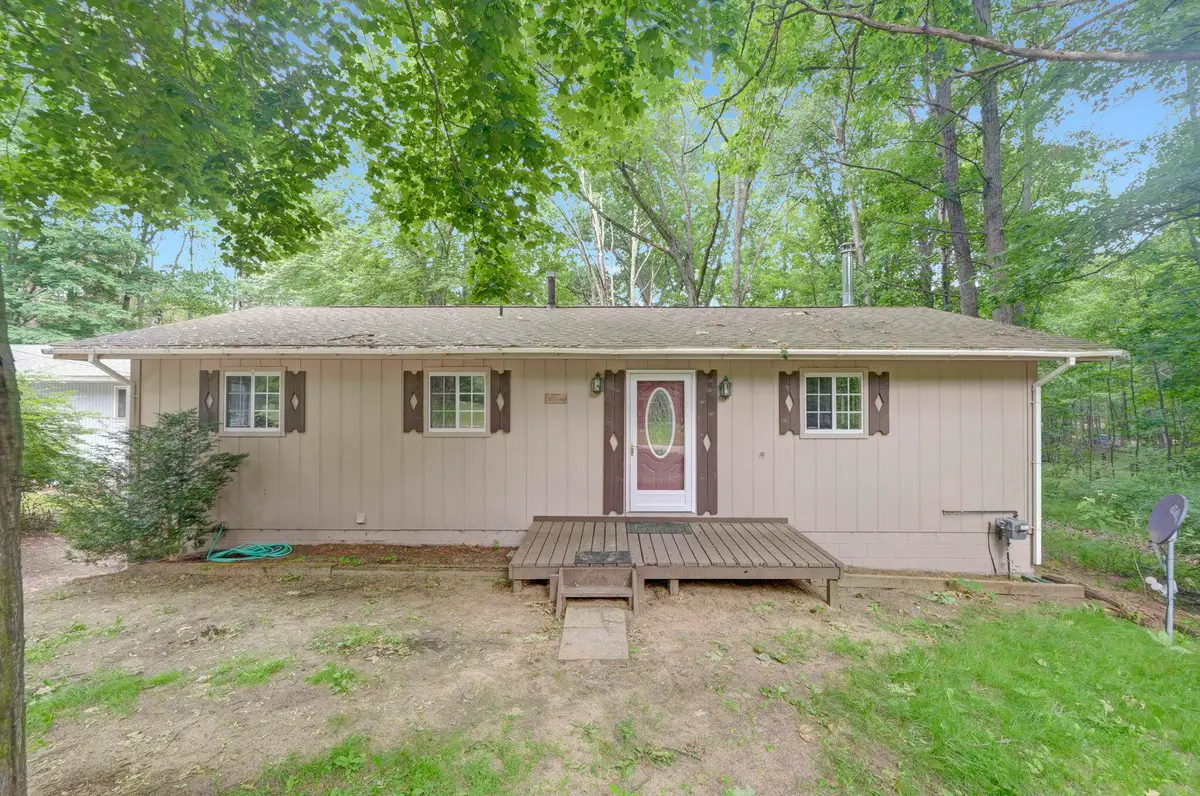 8277 W Ridge Boulevard, Stanwood, MI 49346 - #1