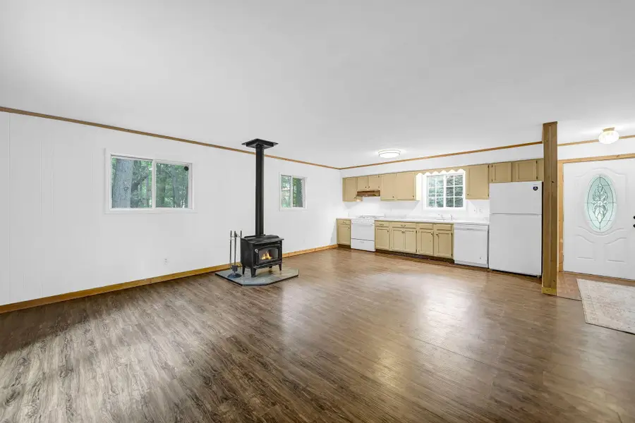 8277 W Ridge Boulevard, Stanwood, MI 49346 - #3