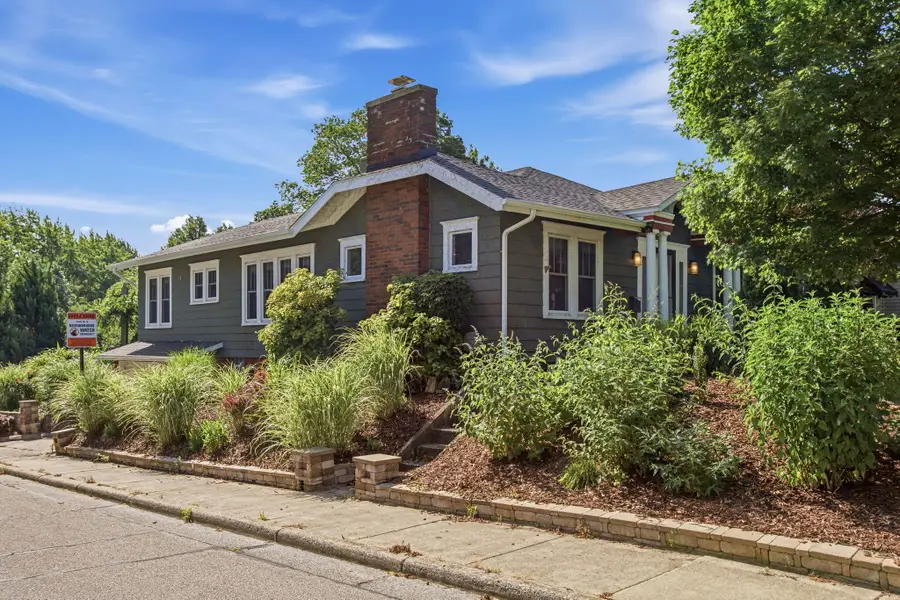 2501 Lakeview Avenue, Saint Joseph, MI 49085 - #3