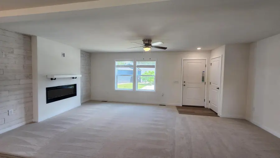 4662 Circle Inn Drive #17, Shelbyville, MI 49344 - #3