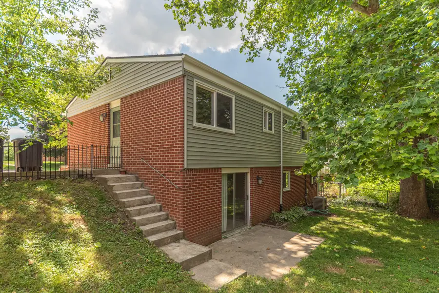 603 Manor Drive, Ann Arbor, MI 48105 - #3