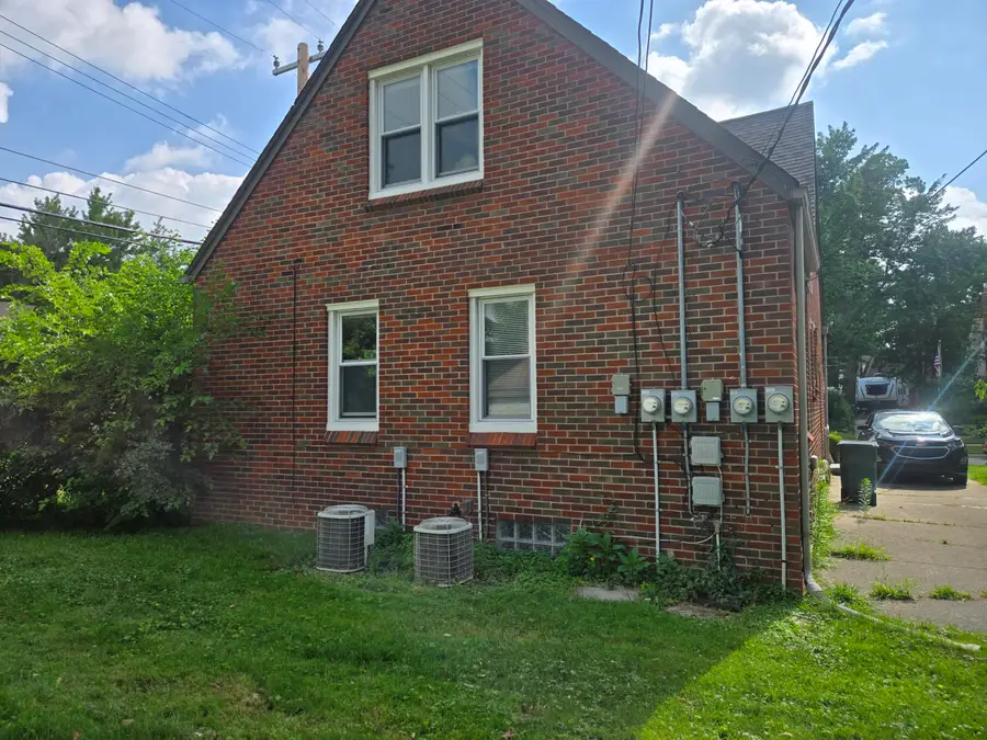 933 Maplegrove Avenue, Royal Oak, MI 48067 - #2