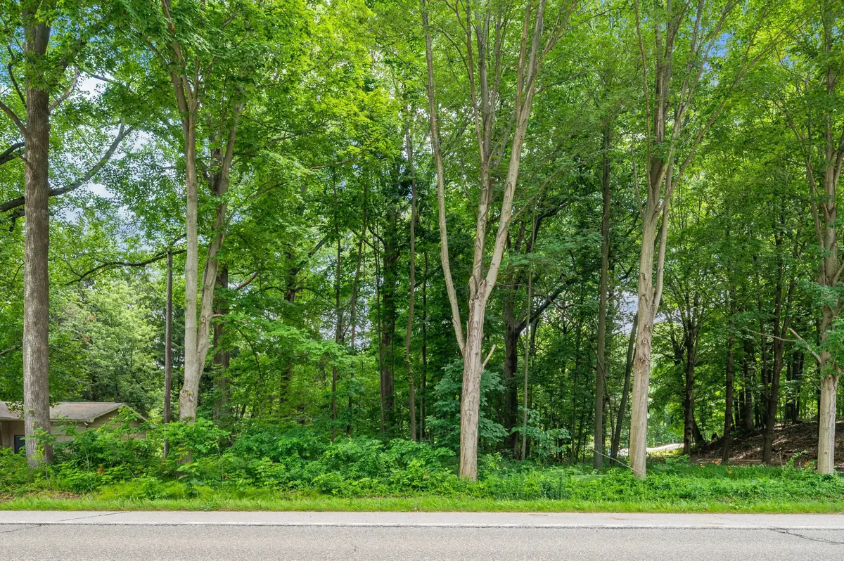 5455 M 63 N, Coloma, MI 49038 - #1