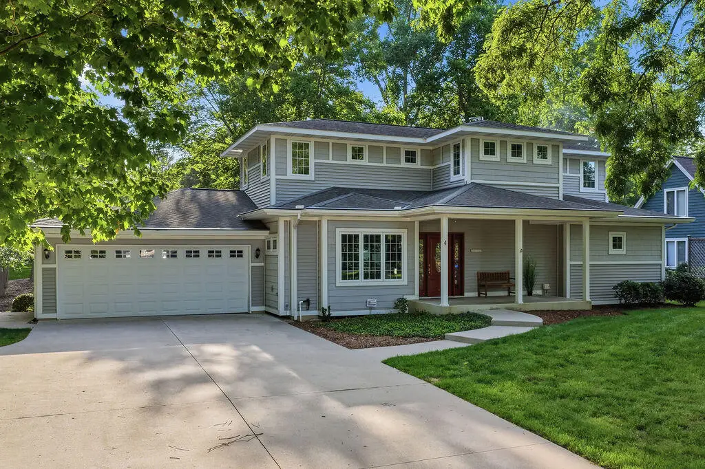 4 Columbine Drive, South Haven, MI 49090 - #1