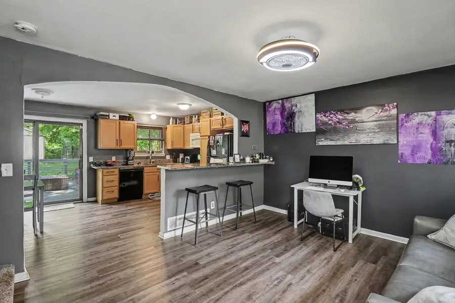 439 S Winding Drive, Waterford, MI 48328 - #3
