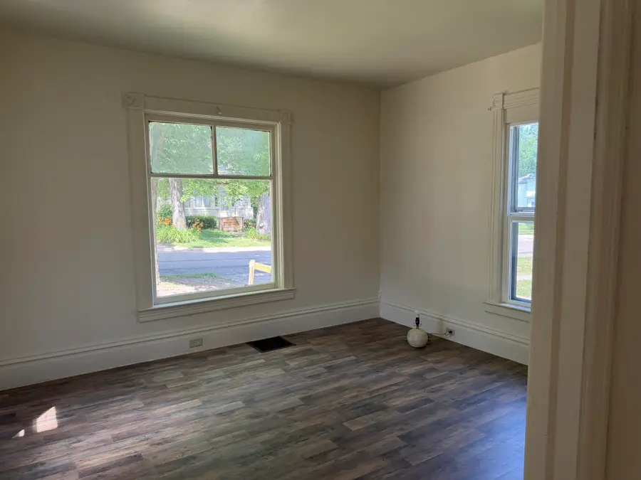 814 N Clinton Street, Albion, MI 49224 - #2