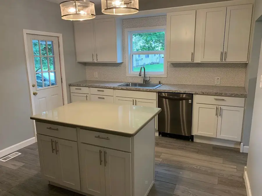 624 Veto Street Nw, Grand Rapids, MI 49504 - #3