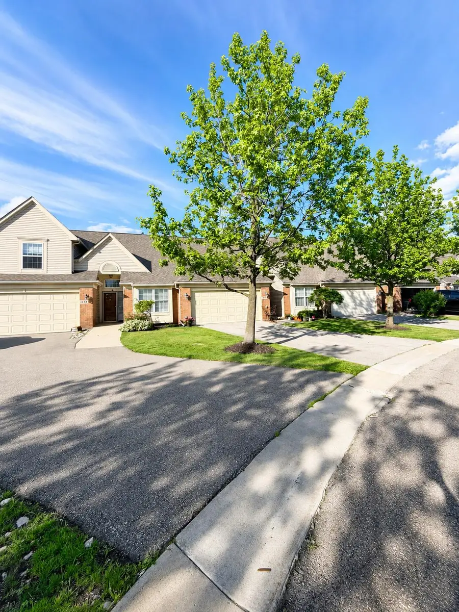 5455 Greenway Drive #70, Trenton, MI 48183 - #2