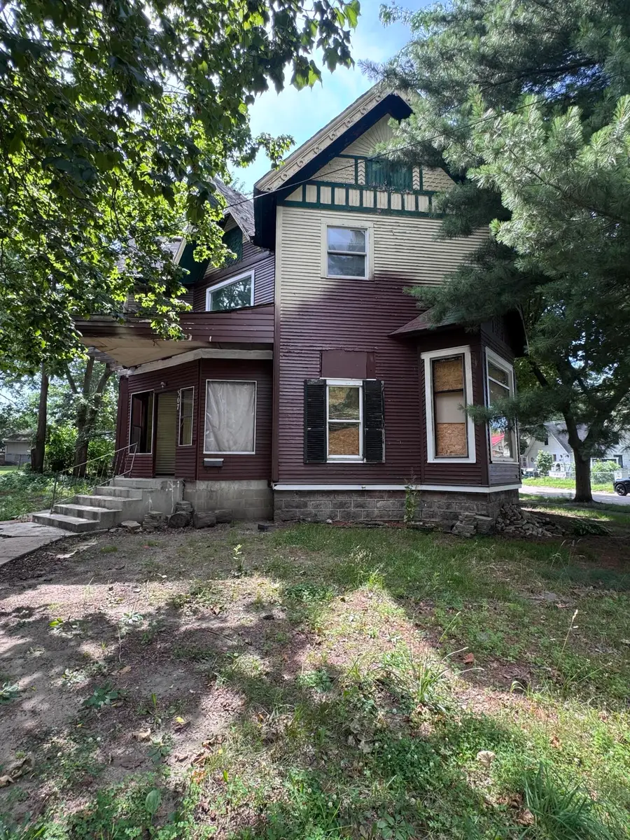 307 Orchard Street, Dowagiac, MI 49047 - #3