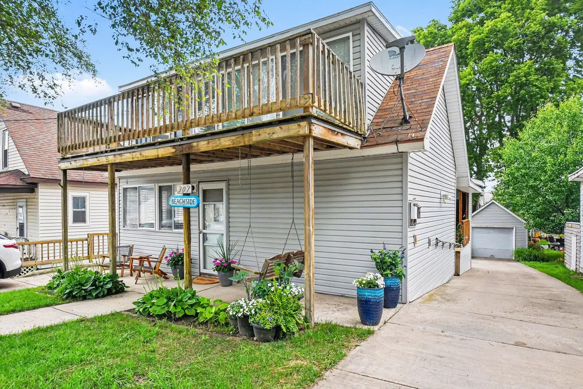 307 Park Street, Saint Joseph, MI 49085 - #1