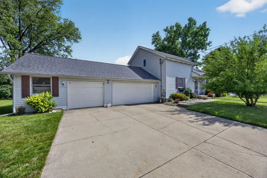 11520 N Lookout Ridge, Canadian Lakes, MI 49346 - #3