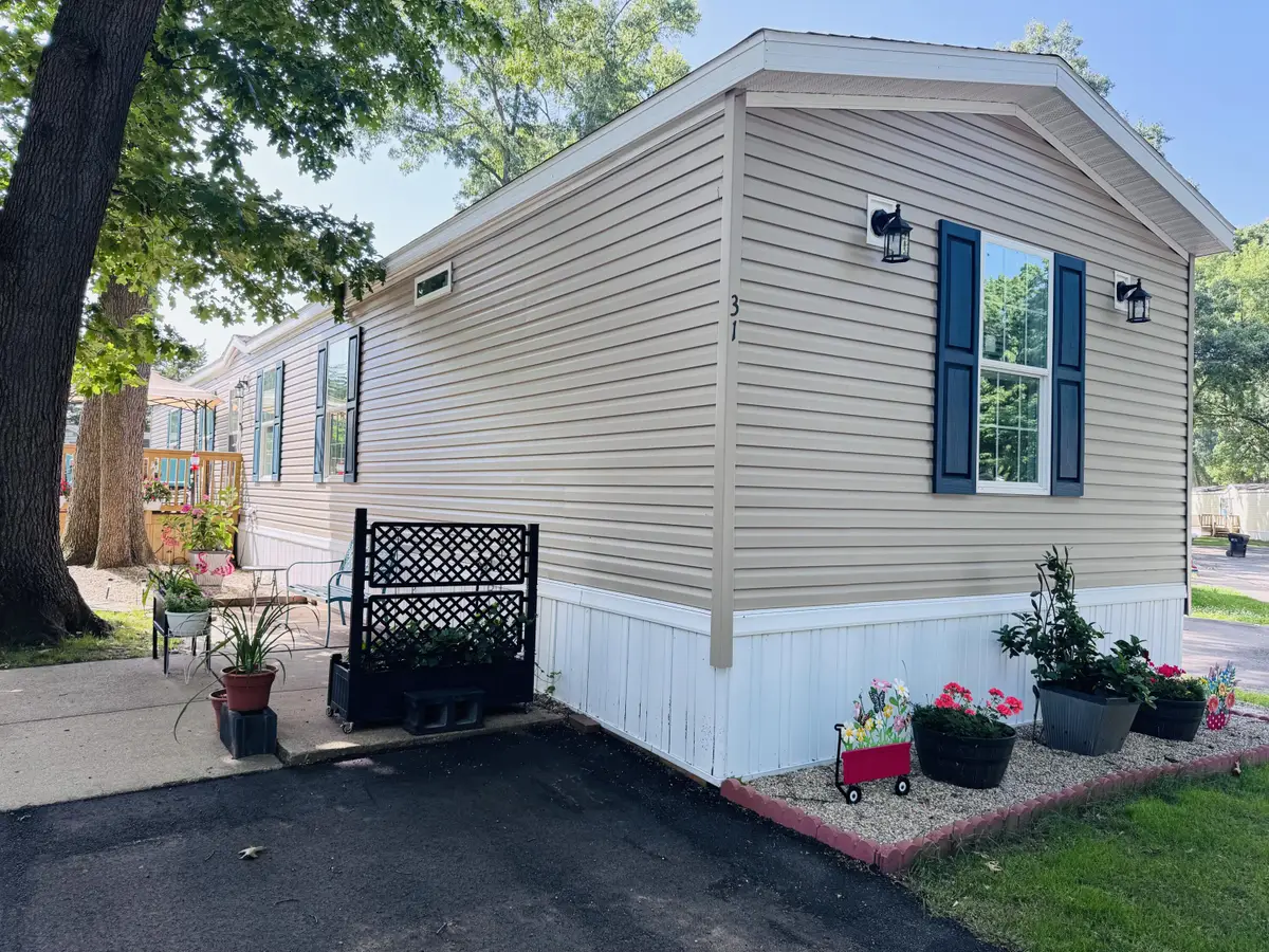 2330 E Main Street #31, Niles, MI 49120 - #1