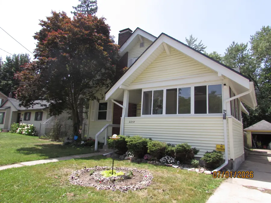2257 Wyoming Avenue Sw, Wyoming, MI 49519 - #3