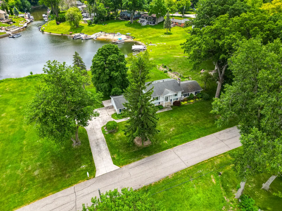 7436 Oak Bay Drive, White Lake, MI 48383 - #1