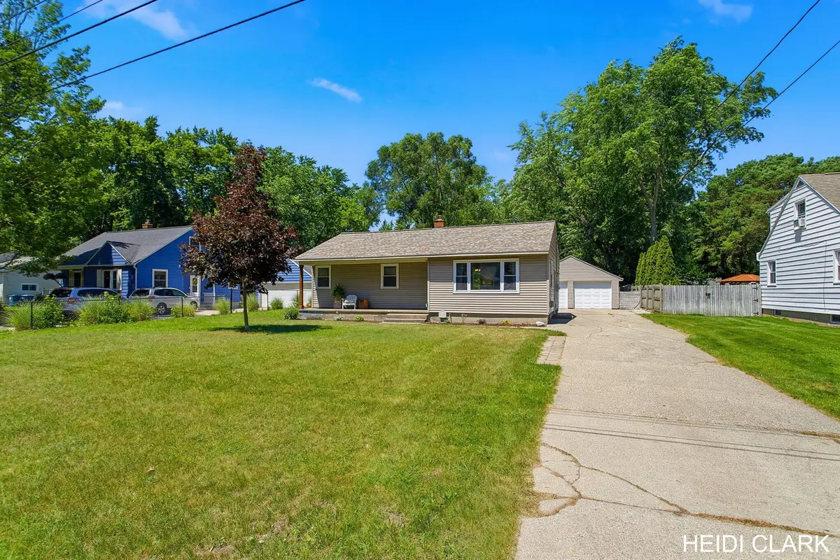 16105 Gary Avenue, Grand Haven, MI 49417 - #1