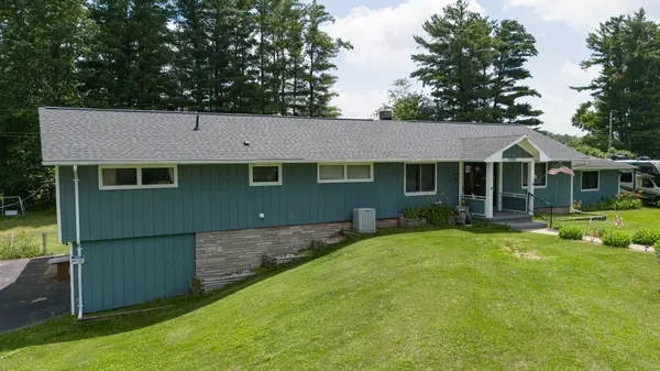 55081 Buckhorn Road, Three Rivers, MI 49093