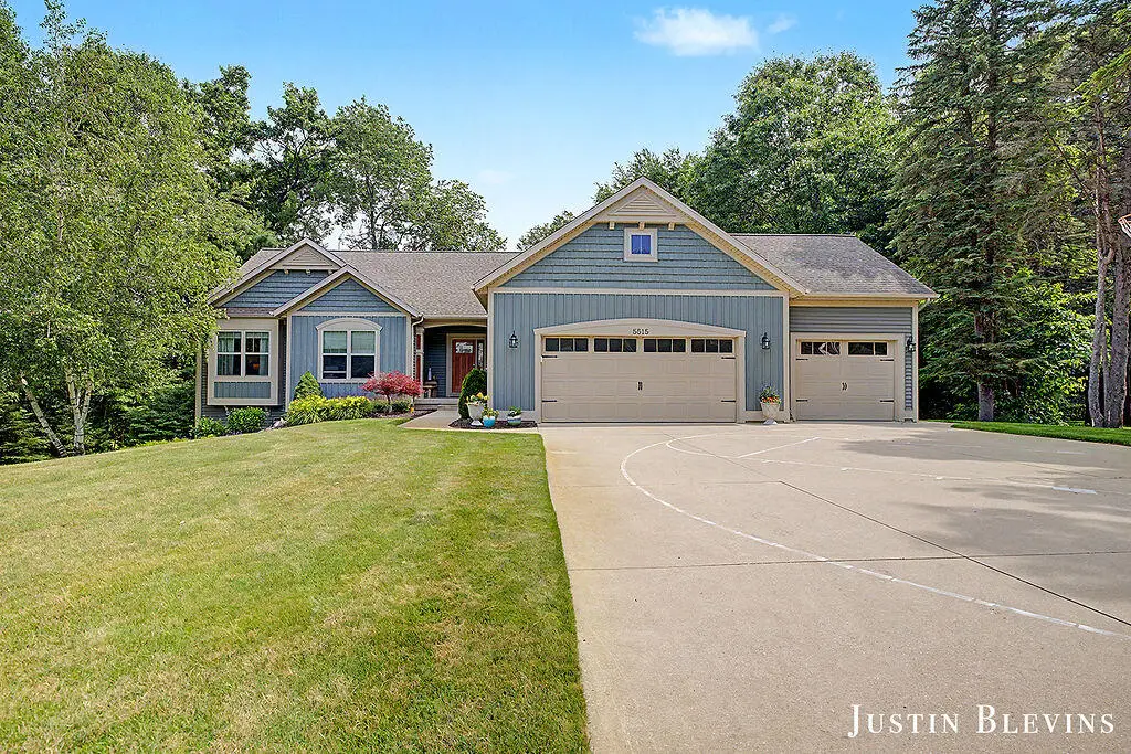 5515 Hagenvale Court Ne, Rockford, MI 49341 - #1