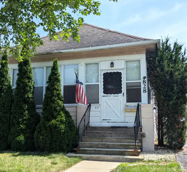 828 Lewis Avenue, St. Joseph, MI 49085