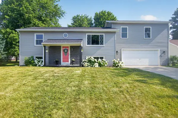 438 South Street, Blissfield, MI 49228