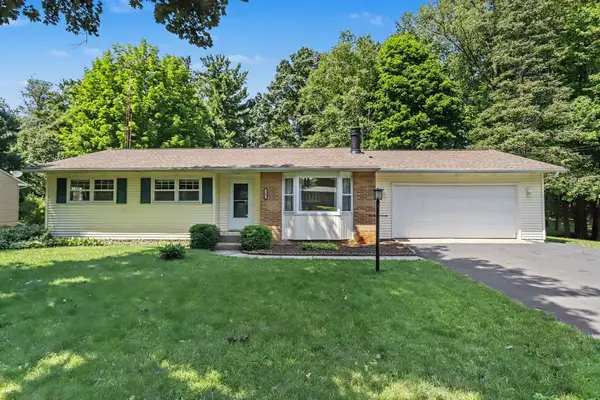 205 Highfield Road, Marshall, MI 49068