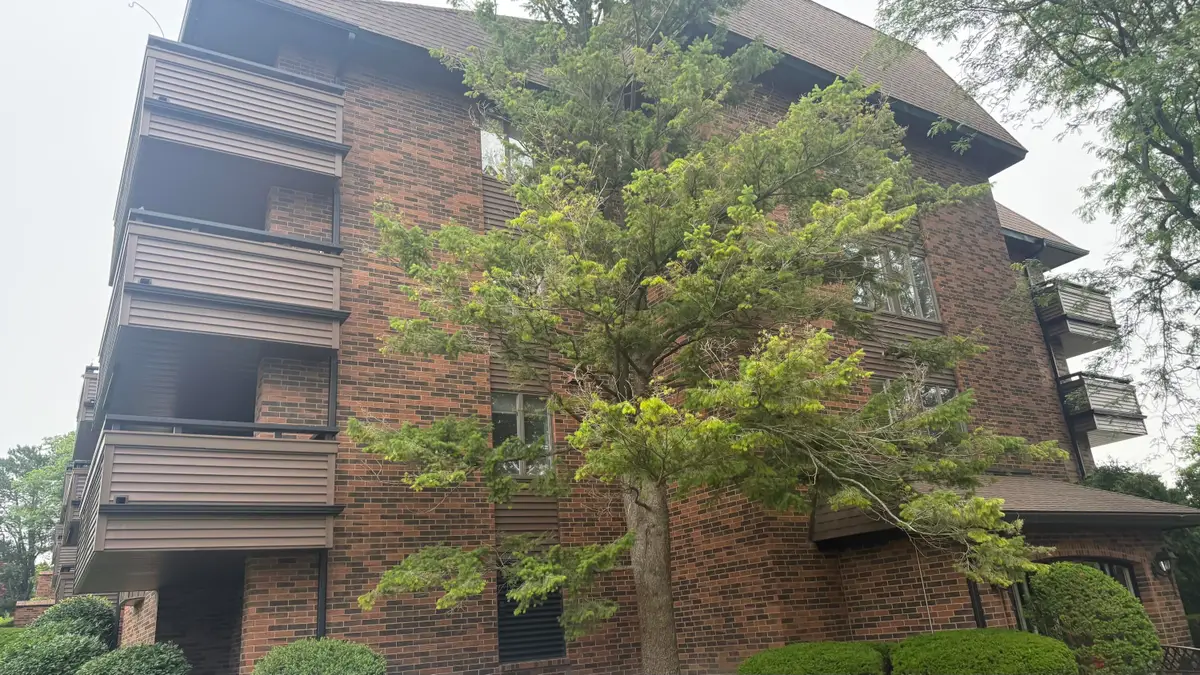 3181 Charlevoix Drive Se #302, Grand Rapids, MI 49546 - #1