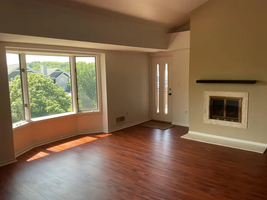 3181 Charlevoix Drive Se #302, Grand Rapids, MI 49546 - #2