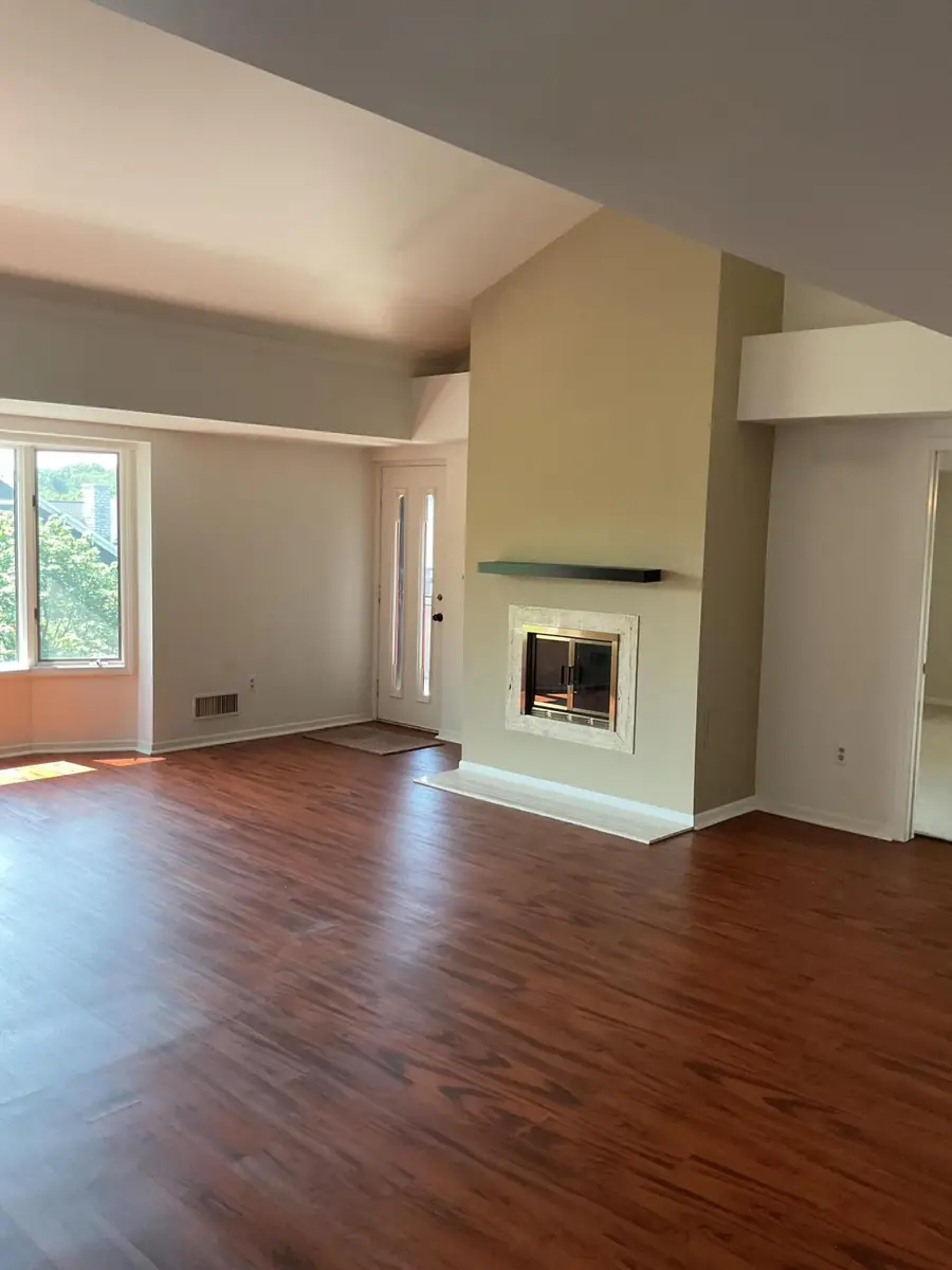3181 Charlevoix Drive Se #302, Grand Rapids, MI 49546 - #3