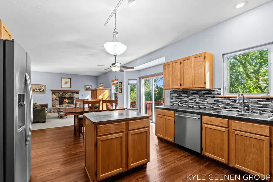 10887 Thornberry Way, Zeeland, MI 49464 - #2