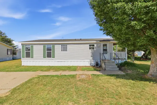11839 Hidden Harbor #127, Holland, MI 49424