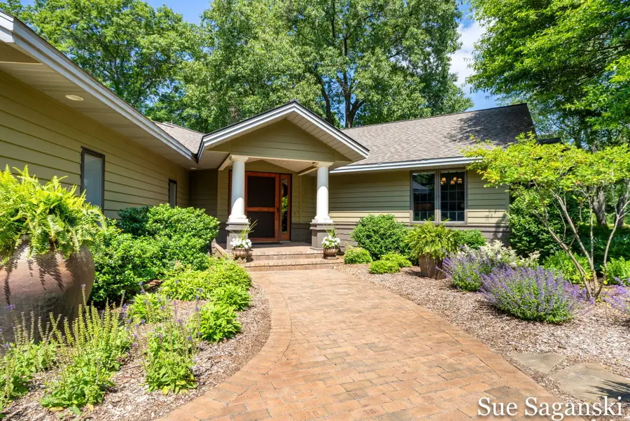 6514 Creekwood Drive, Holland, MI 49423 - #2