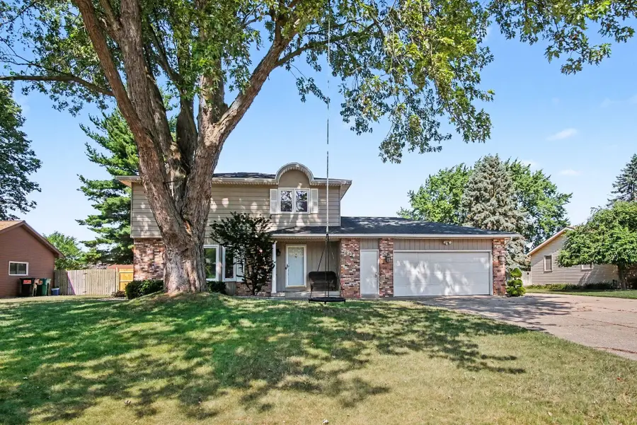 8229 Mellowwood Drive, Jenison, MI 49428 - #2